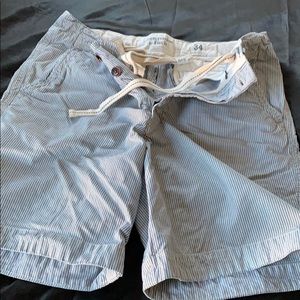 Af men’s striped shorts. 34w